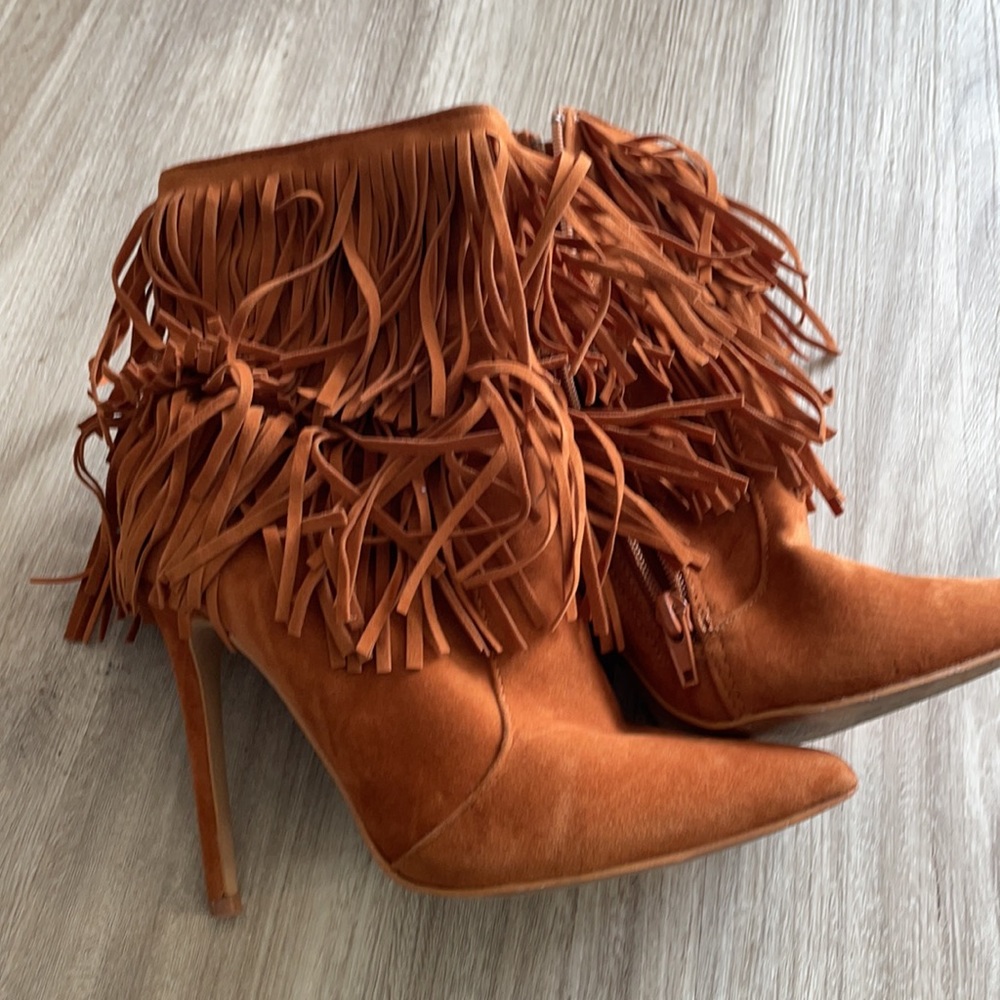 Chic booties - Picture 2 of 4